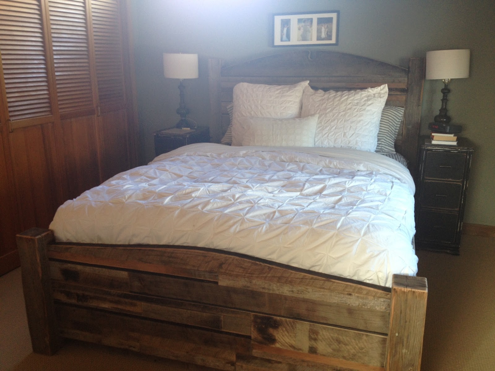 reclaimed wood bed frame plans